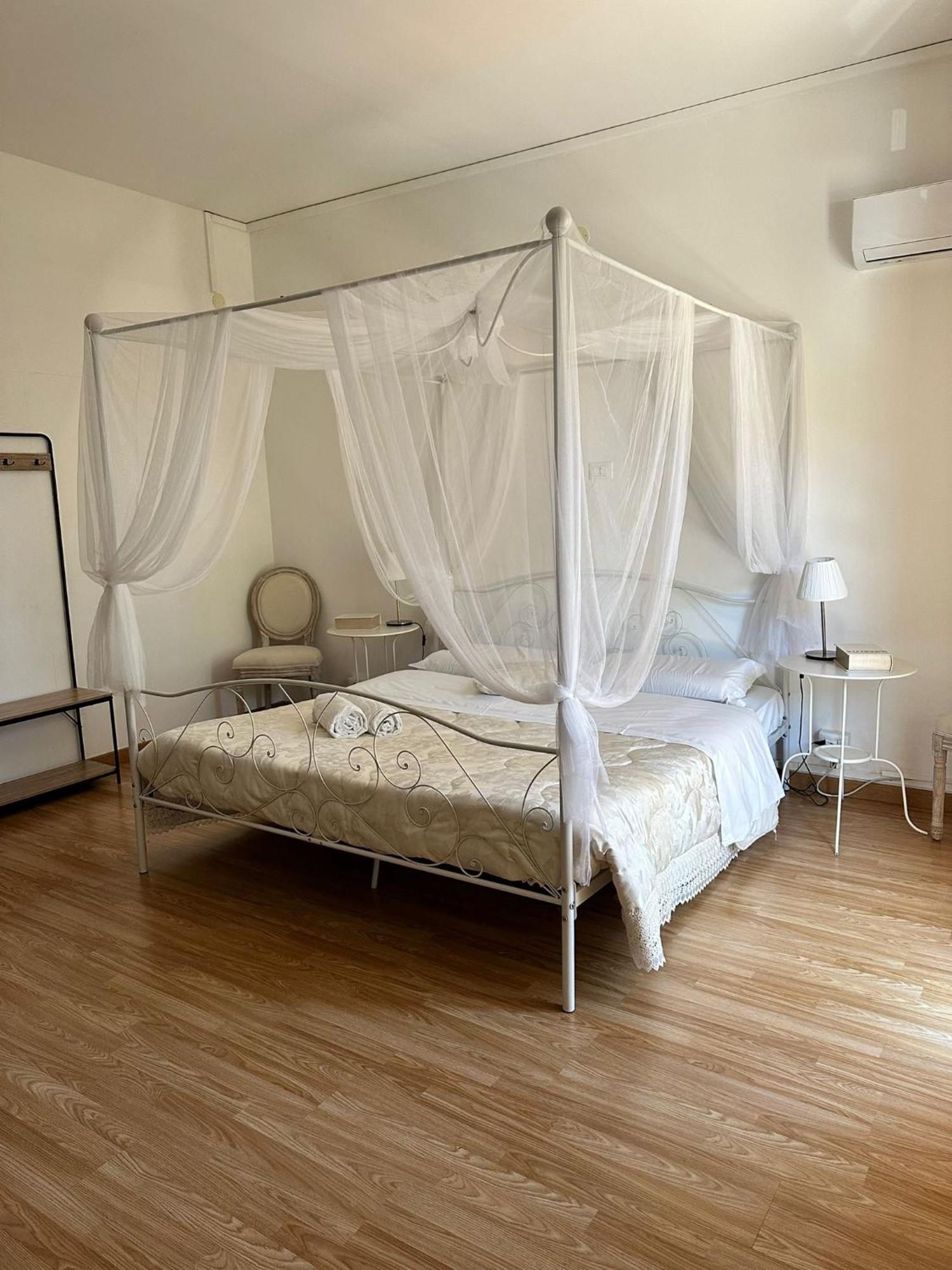 Doctor House Standard, Suites & Luxury Rooms Enna Kültér fotó